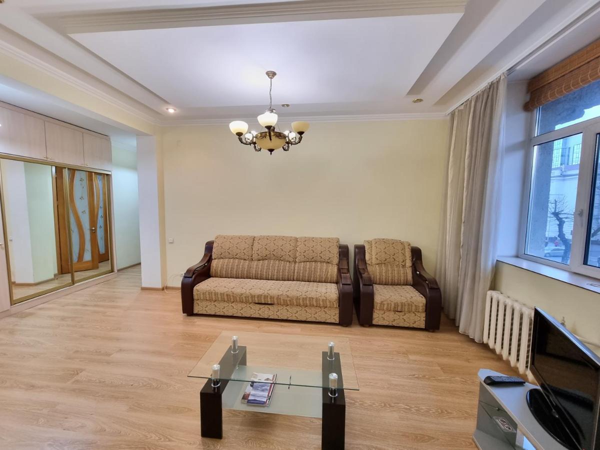 Grand Ultracentral Apartments Stefan Cel Mare In The Heart Of Chisinau Luaran gambar