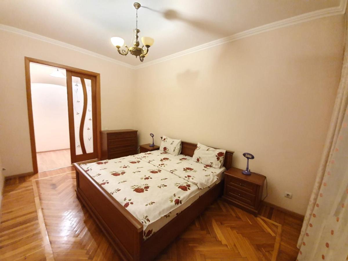 Grand Ultracentral Apartments Stefan Cel Mare In The Heart Of Chisinau Luaran gambar